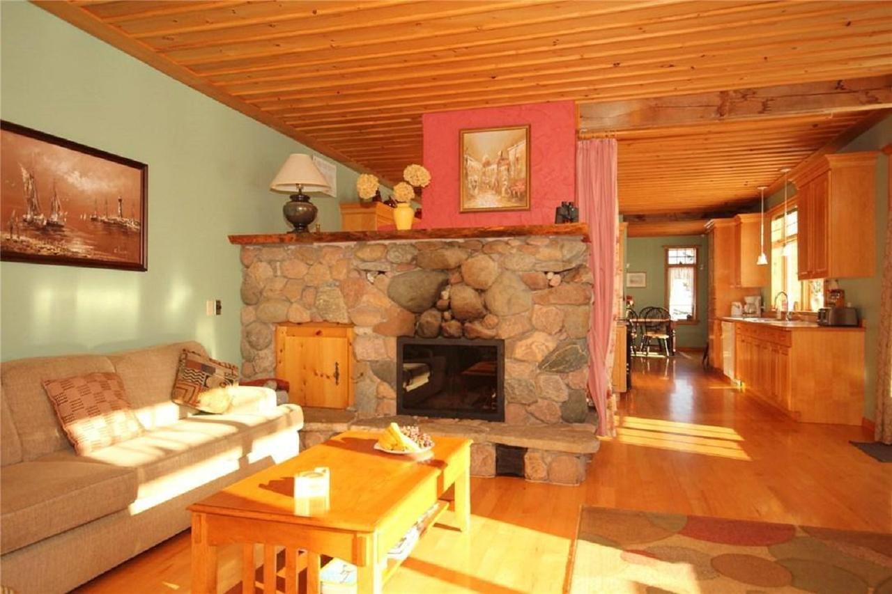 Rock Hill Bed & Breakfast Sharbot Lake Exterior foto